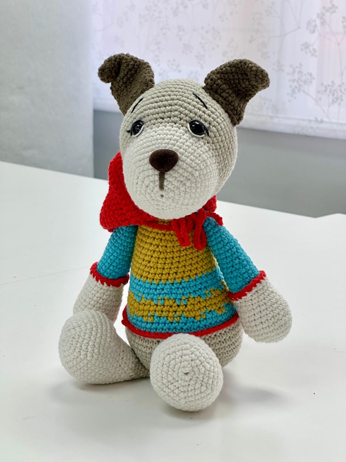 amigurumi perro rayas 30 de pie 25 sentado
